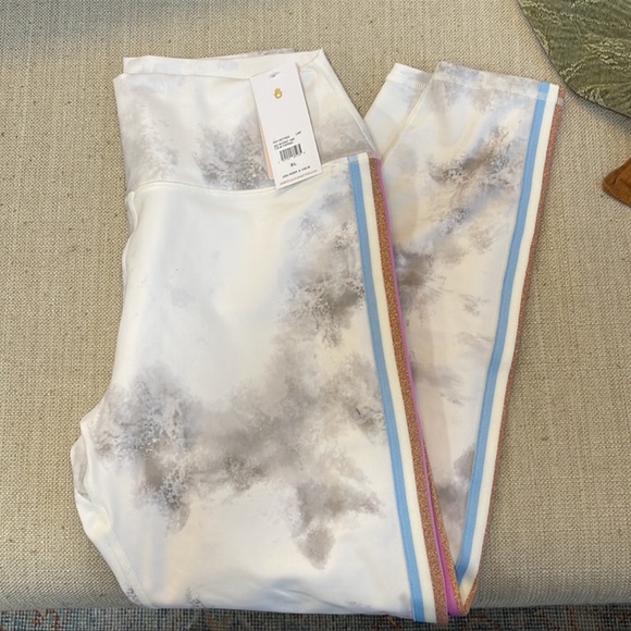 Spiritual Gangster INTENT HW 7.8 Pastel Rainbow Tapping XL - Picture 4 of 5